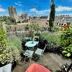 Appartamento Rooftop Triplex With Garden At Notre Dame *