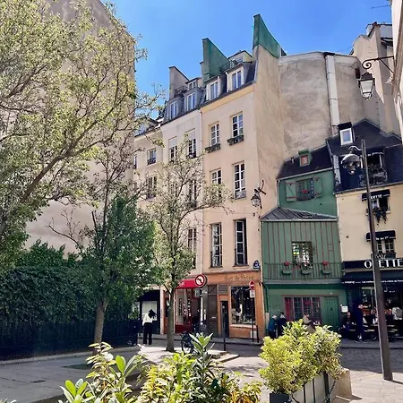 Appartamento Rooftop Triplex With Garden At Notre Dame *