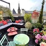 Rooftop Triplex With Garden At Notre Dame Apartament Paryż