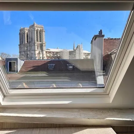 Appartamento Rooftop Triplex With Garden At Notre Dame