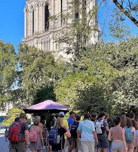 Rooftop Triplex With Garden At Notre Dame
